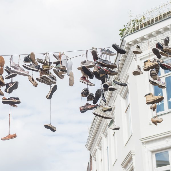 Hotel Hafen Flensburg hanging shoes Norderstraße